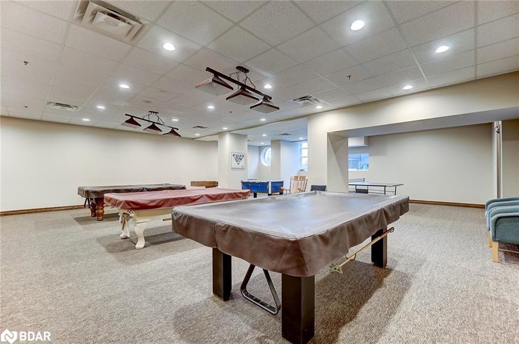 6 Victoria Street, Barrie, ON - Indoor Photo Showing Other Room