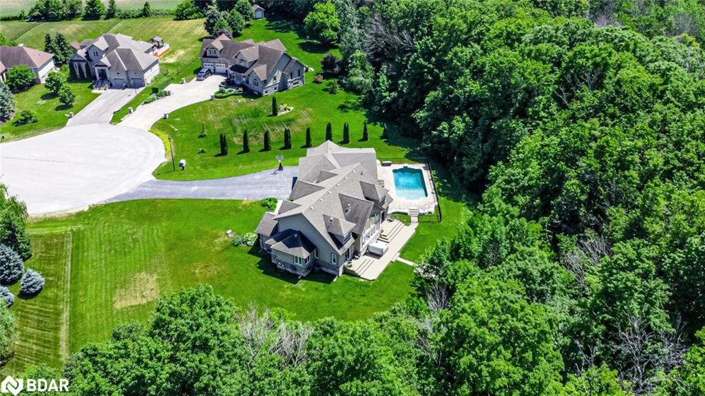 2 Sumach Court, Wasaga Beach, ON - Outdoor