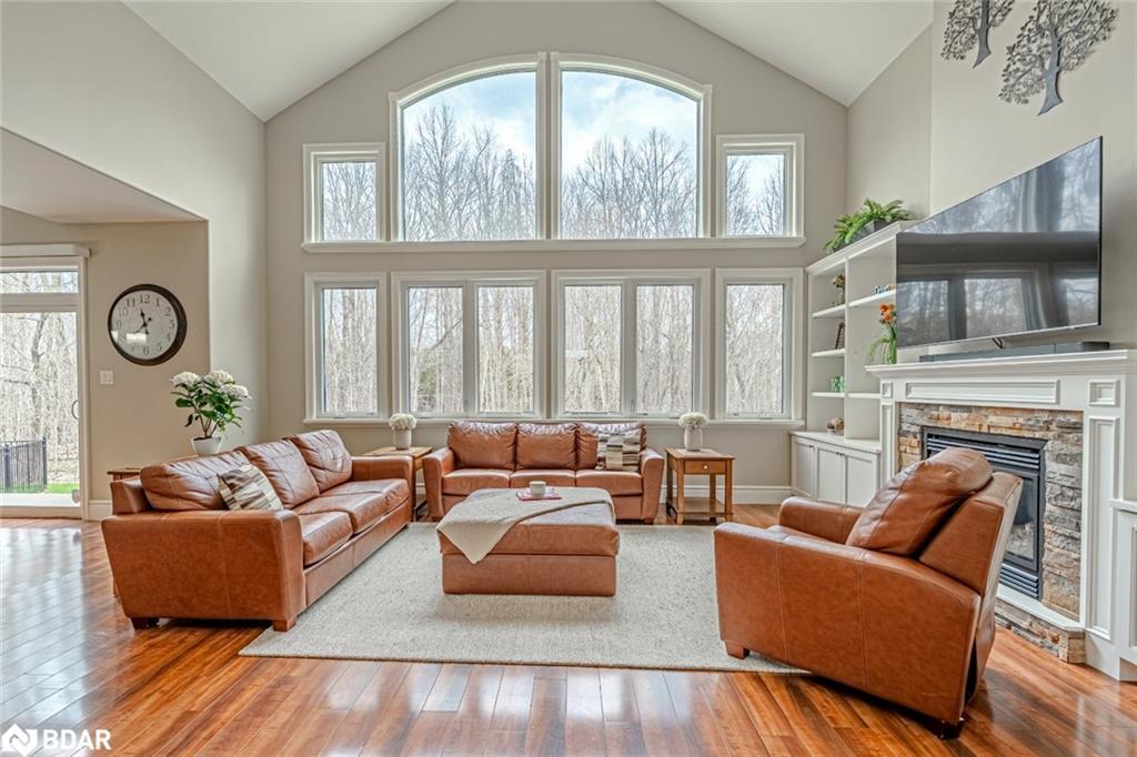 2 Sumach Court, Wasaga Beach, ON - Indoor Photo Showing Living Room With Fireplace