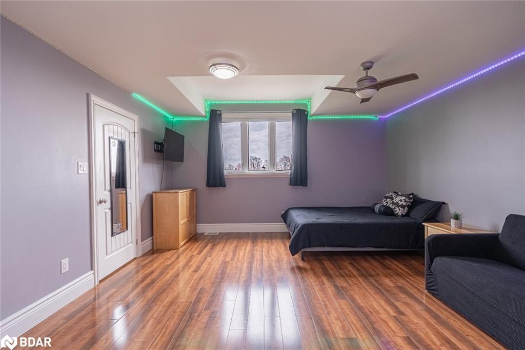 2 Sumach Court, Wasaga Beach, ON - Indoor