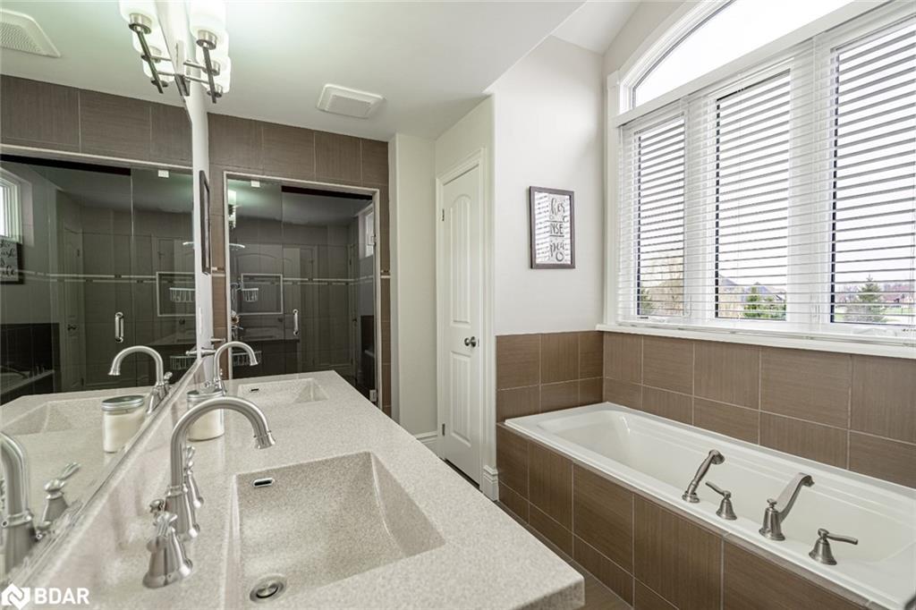 2 Sumach Court, Wasaga Beach, ON - Indoor Photo Showing Bathroom