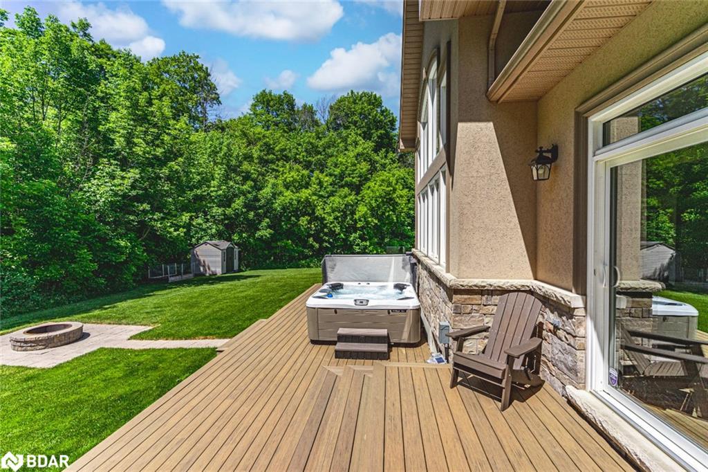 2 Sumach Court, Wasaga Beach, ON - Outdoor With Deck Patio Veranda