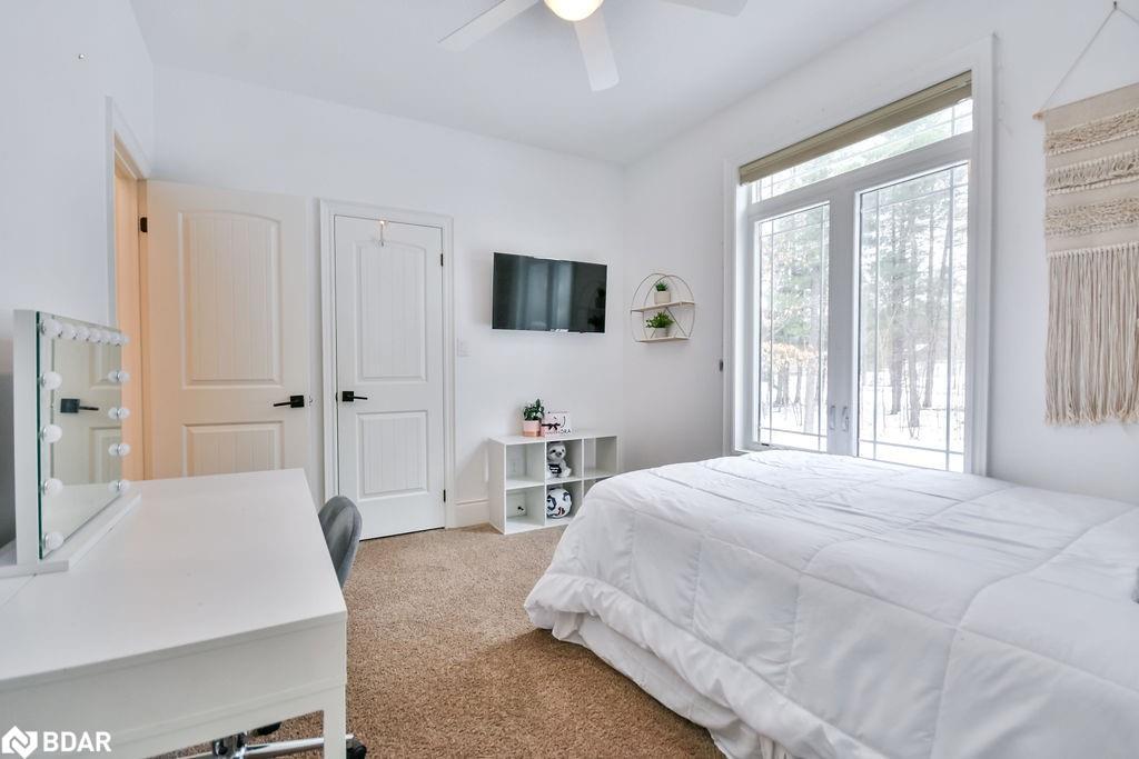 22 Marni Lane, Phelpston, ON - Indoor Photo Showing Bedroom