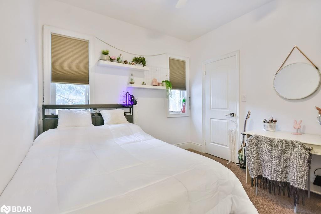 22 Marni Lane, Phelpston, ON - Indoor Photo Showing Bedroom