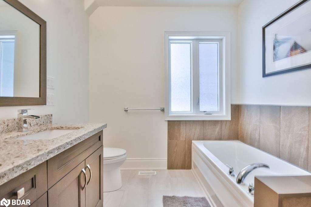 22 Marni Lane, Phelpston, ON - Indoor Photo Showing Bathroom