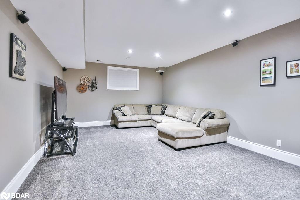 22 Marni Lane, Phelpston, ON - Indoor Photo Showing Other Room