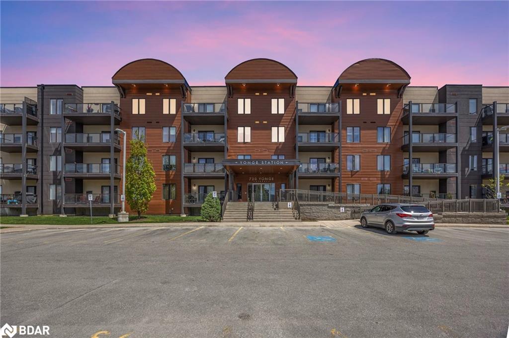 205-720 Yonge Street, Barrie, ON - Outdoor With Balcony With Facade