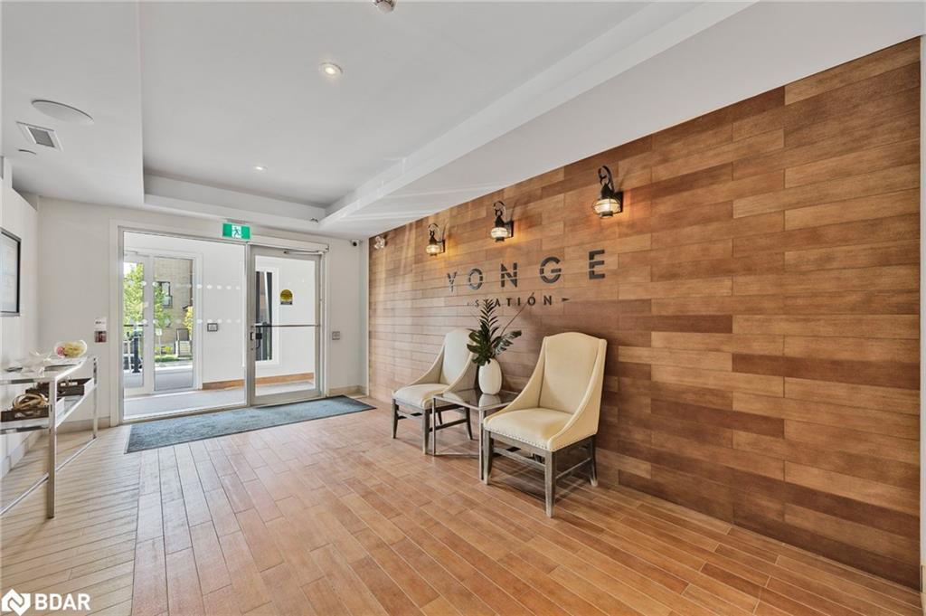 205-720 Yonge Street, Barrie, ON - Indoor Photo Showing Other Room