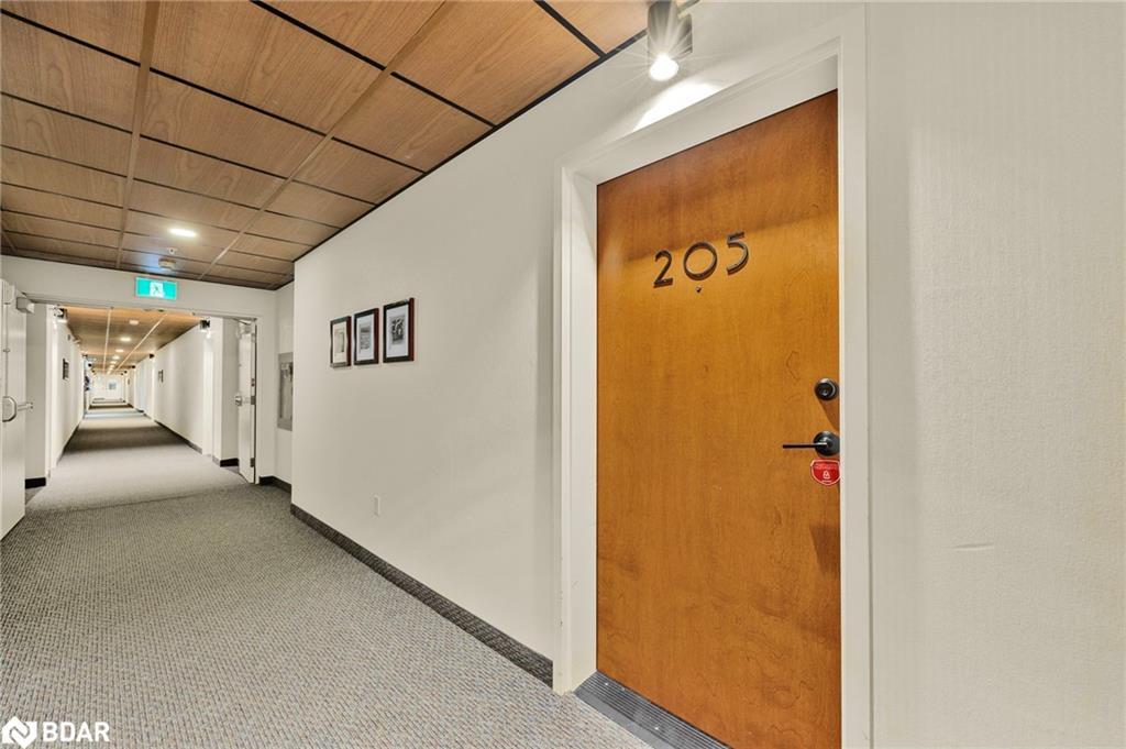205-720 Yonge Street, Barrie, ON - Indoor Photo Showing Other Room