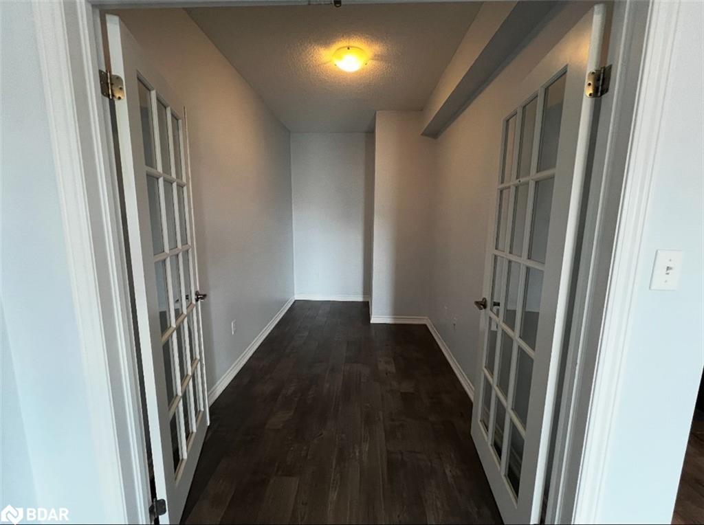 205-720 Yonge Street, Barrie, ON - Indoor Photo Showing Other Room