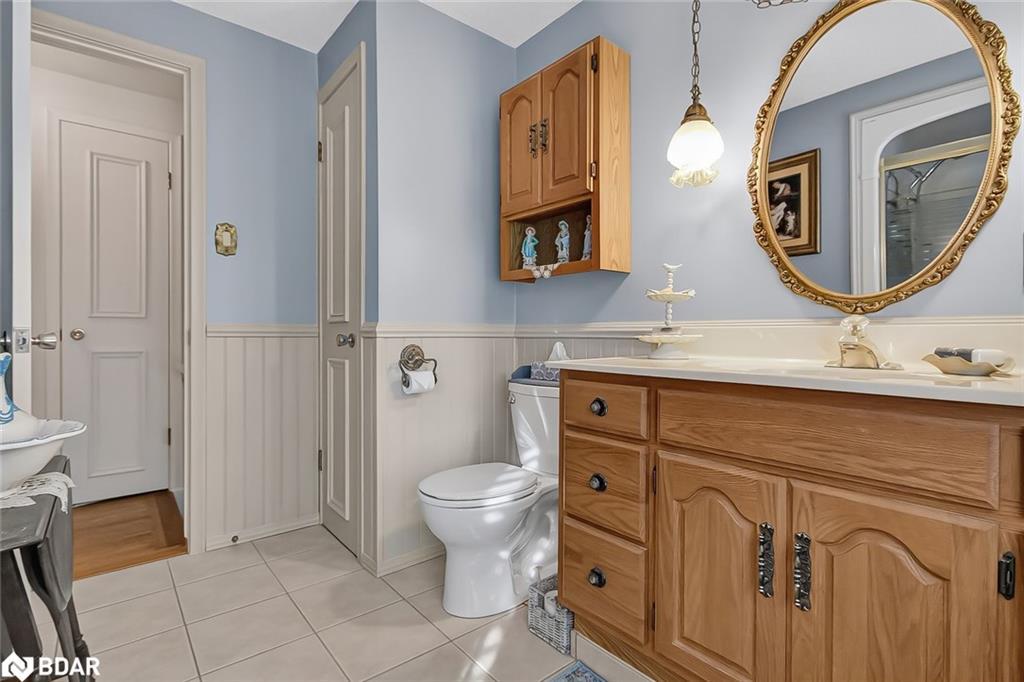1 Jason Court, London, ON - Indoor Photo Showing Bathroom