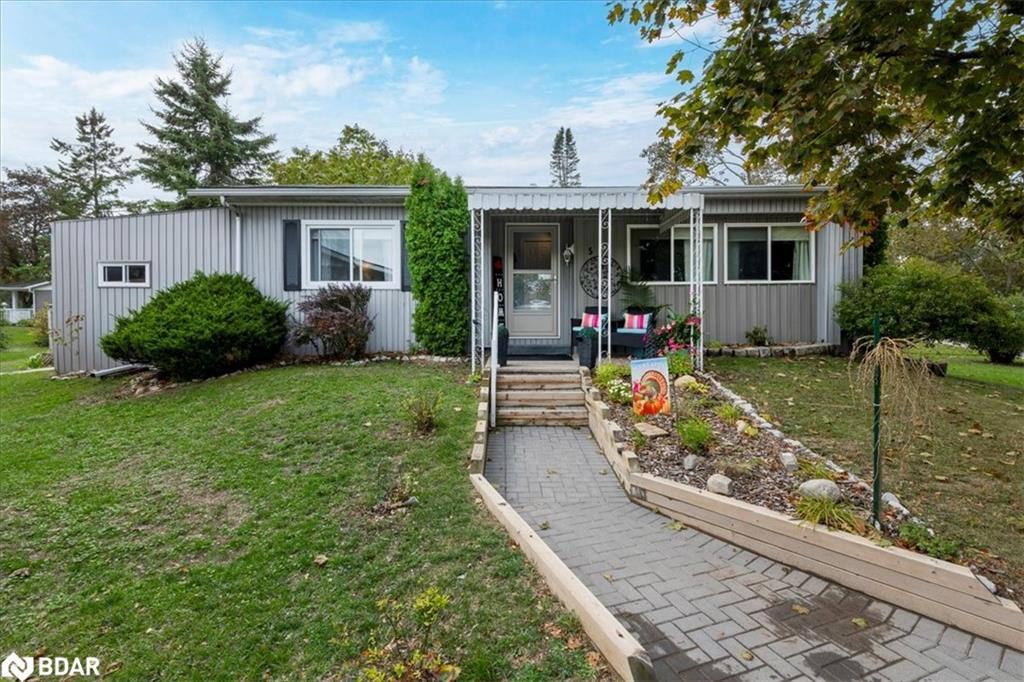 5 Broadway Avenue, Innisfil, ON - Outdoor