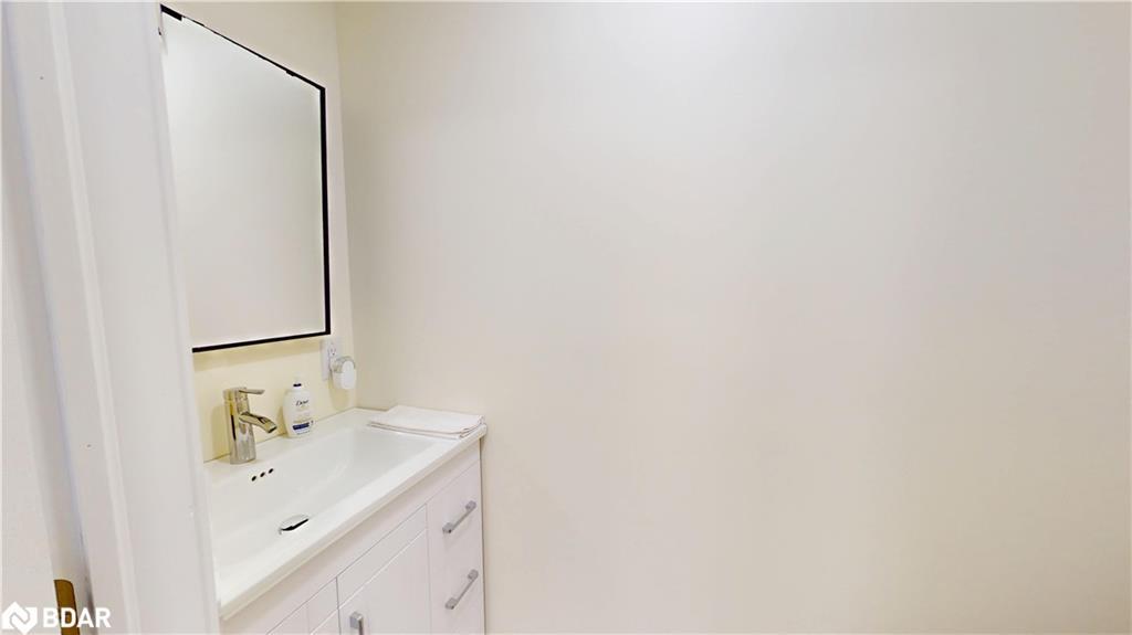 33 Havelock Street, Guelph, ON - Indoor Photo Showing Bathroom