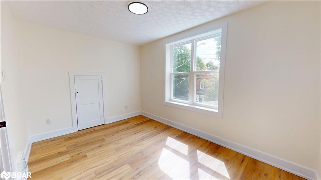 33 Havelock Street, Guelph, ON - Indoor Photo Showing Other Room