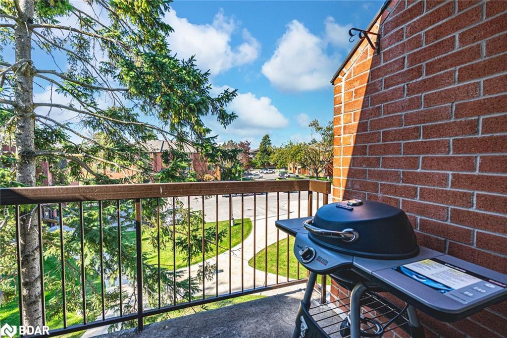 E9-167 Edgehill Drive, Barrie, ON - Outdoor With Balcony