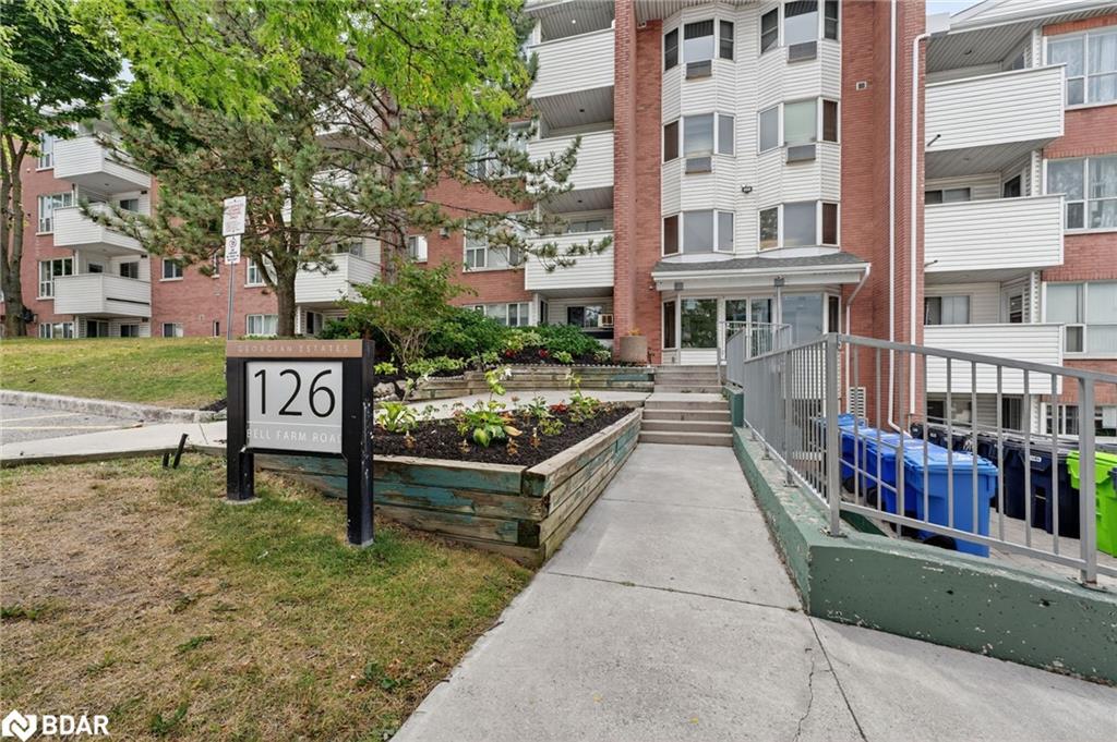 B08-126 Bell Farm Road, Barrie, ON - Outdoor