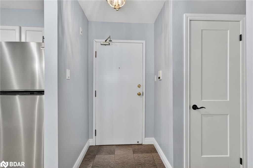 B08-126 Bell Farm Road, Barrie, ON - Indoor Photo Showing Other Room