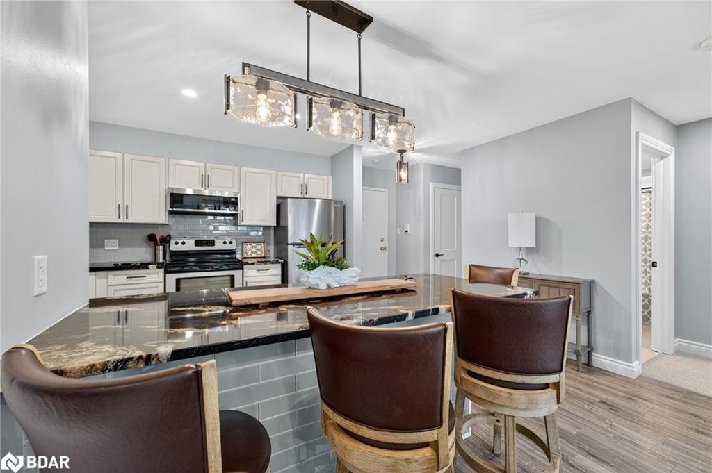 B08-126 Bell Farm Road, Barrie, ON - Indoor Photo Showing Kitchen With Double Sink