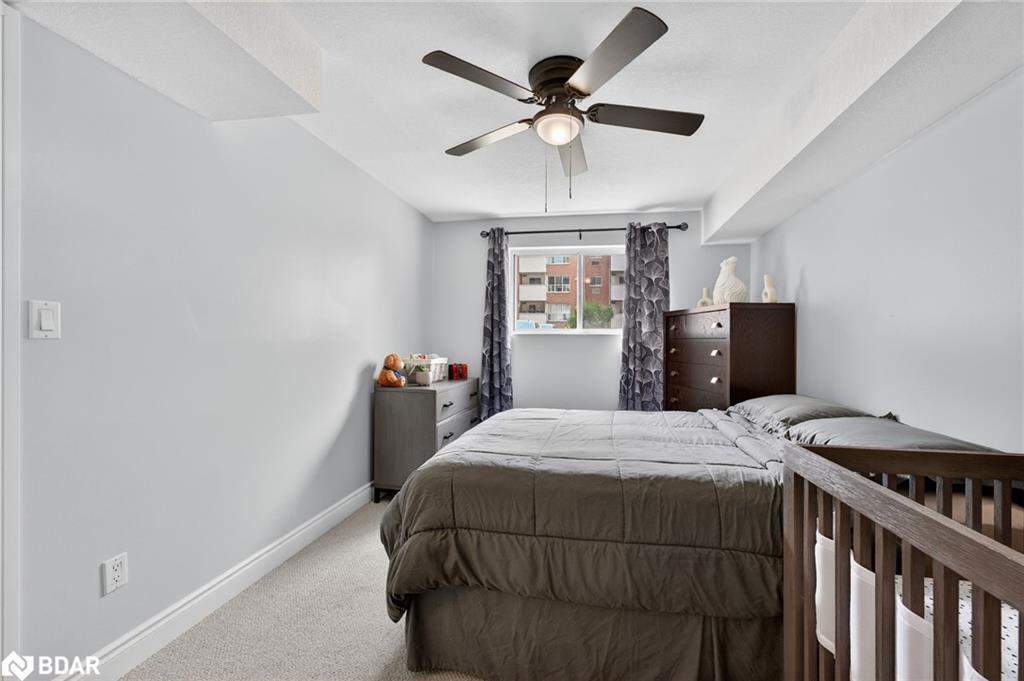 B08-126 Bell Farm Road, Barrie, ON - Indoor Photo Showing Bedroom