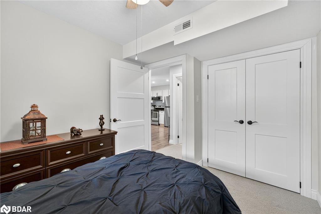 B08-126 Bell Farm Road, Barrie, ON - Indoor Photo Showing Bedroom