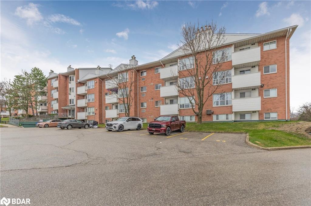 B08-126 Bell Farm Road, Barrie, ON - Outdoor With Facade