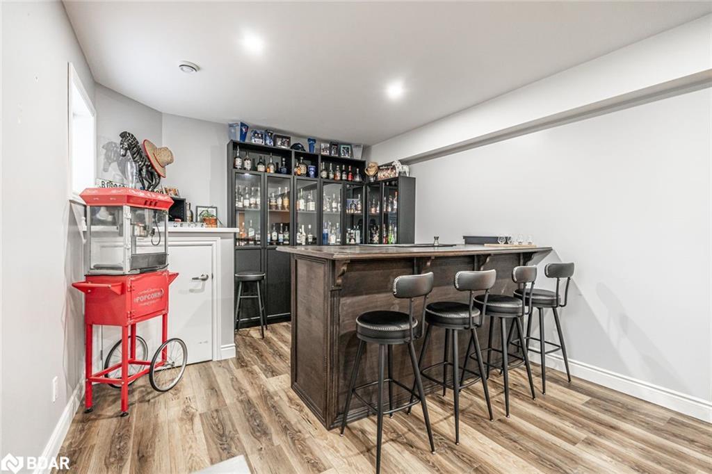 45 Evergreen Avenue, Tiny, ON - Indoor Photo Showing Other Room