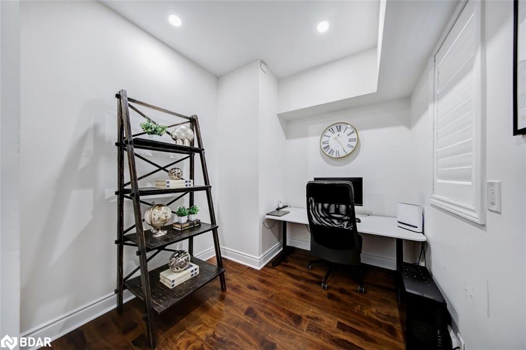 6 Colton Crescent S, Vaughan, ON - Indoor Photo Showing Office