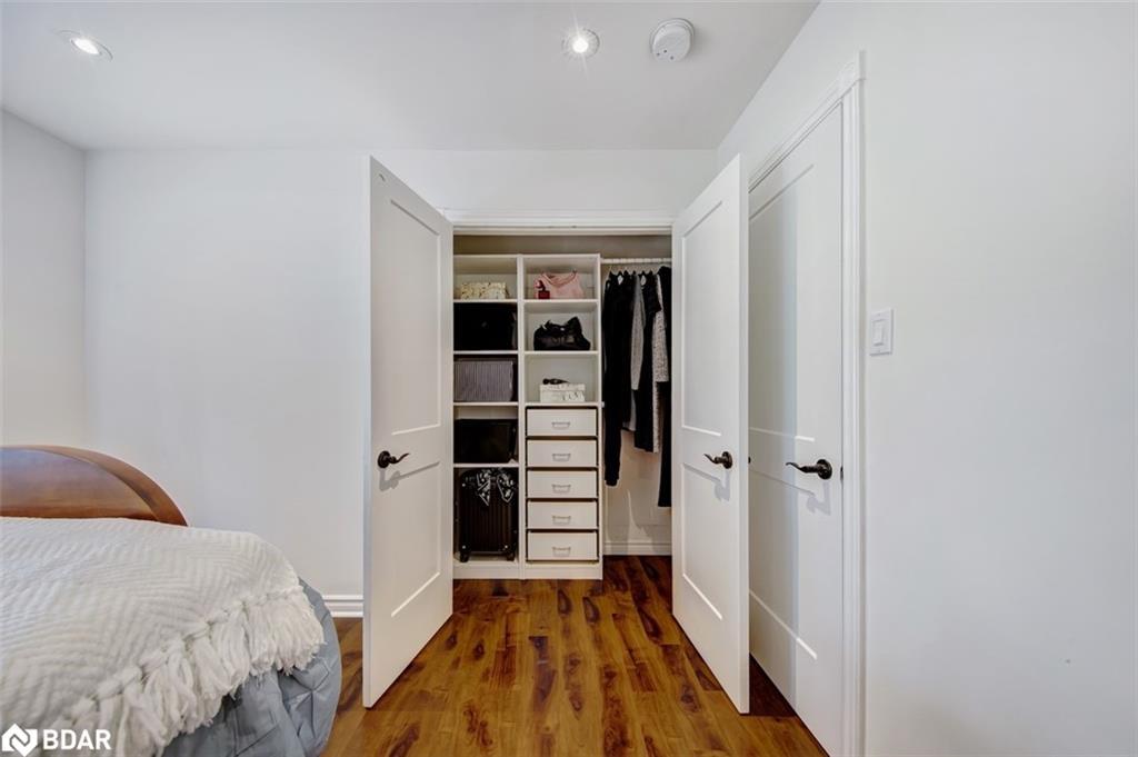 6 Colton Crescent S, Vaughan, ON - Indoor Photo Showing Bedroom