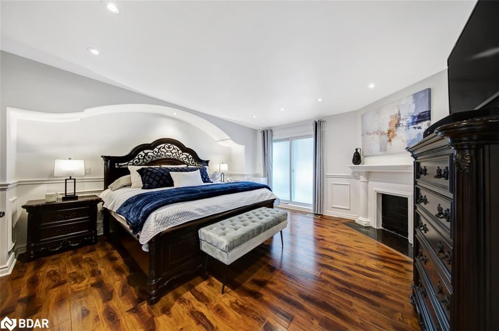 6 Colton Crescent S, Vaughan, ON - Indoor Photo Showing Bedroom