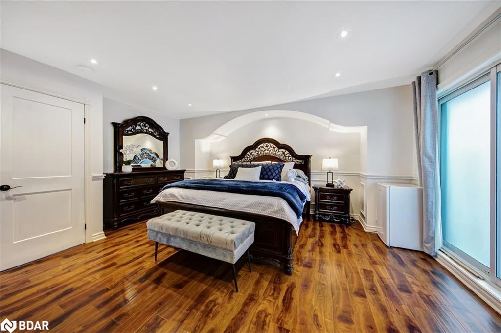 6 Colton Crescent S, Vaughan, ON - Indoor Photo Showing Bedroom