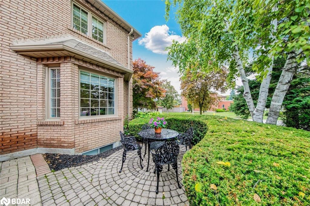 6 Colton Crescent S, Vaughan, ON - Outdoor