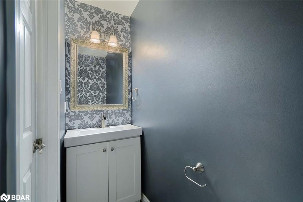 34-800 Upper Paradise Road, Hamilton, ON - Indoor Photo Showing Bathroom
