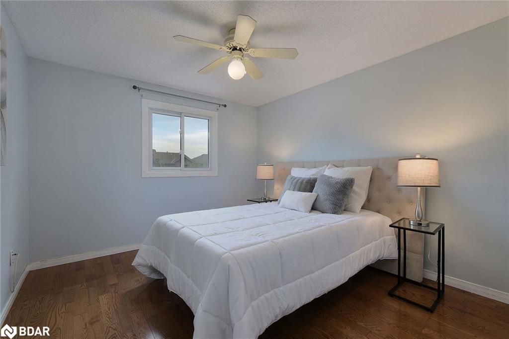 34-800 Upper Paradise Road, Hamilton, ON - Indoor Photo Showing Bedroom
