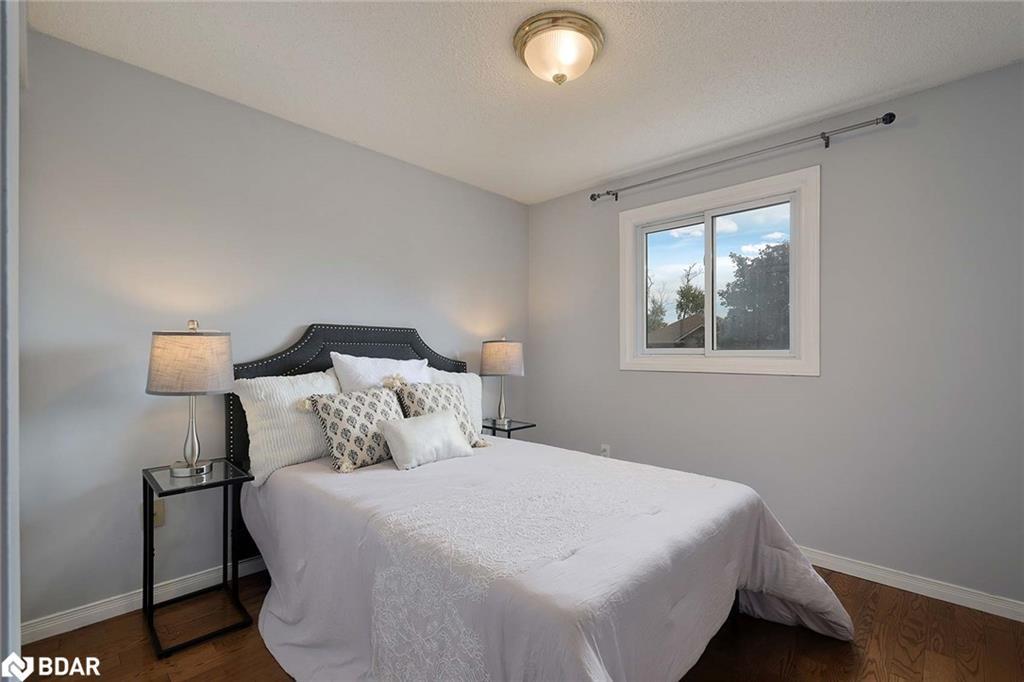 34-800 Upper Paradise Road, Hamilton, ON - Indoor Photo Showing Bedroom