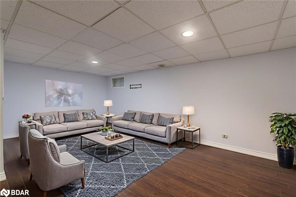 34-800 Upper Paradise Road, Hamilton, ON - Indoor