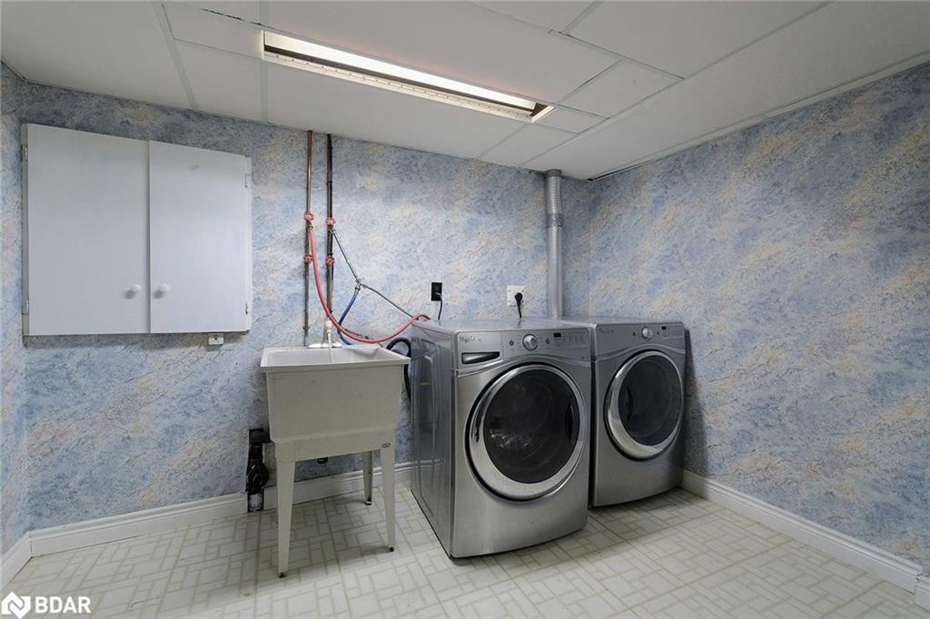 34-800 Upper Paradise Road, Hamilton, ON - Indoor Photo Showing Laundry Room