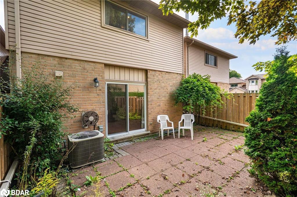 34-800 Upper Paradise Road, Hamilton, ON - Outdoor With Exterior