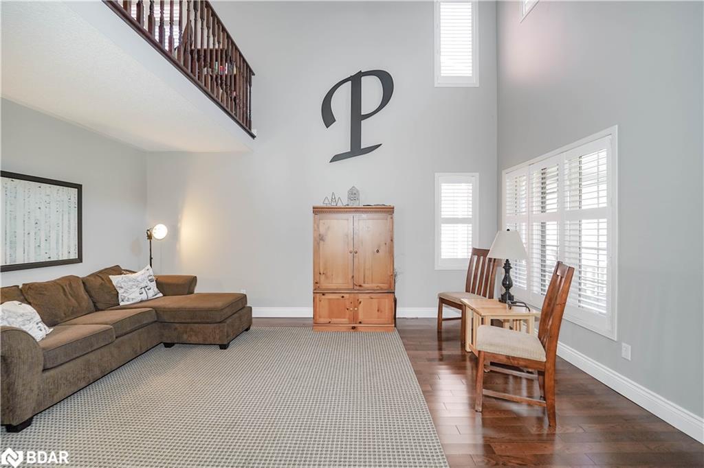 50 Gartshore Drive, Whitby, ON - Indoor Photo Showing Living Room