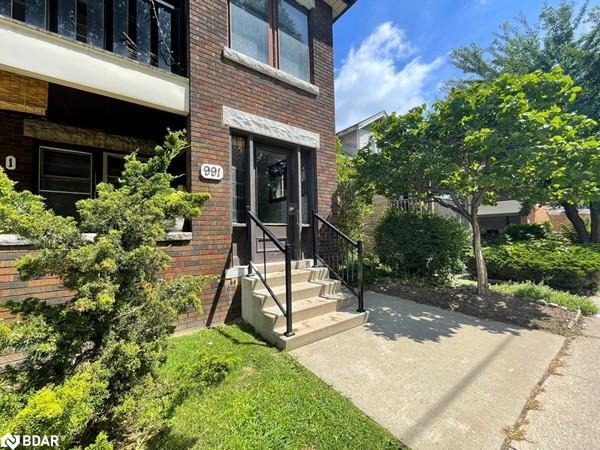 5-991 Main Street E, Hamilton, ON - Outdoor