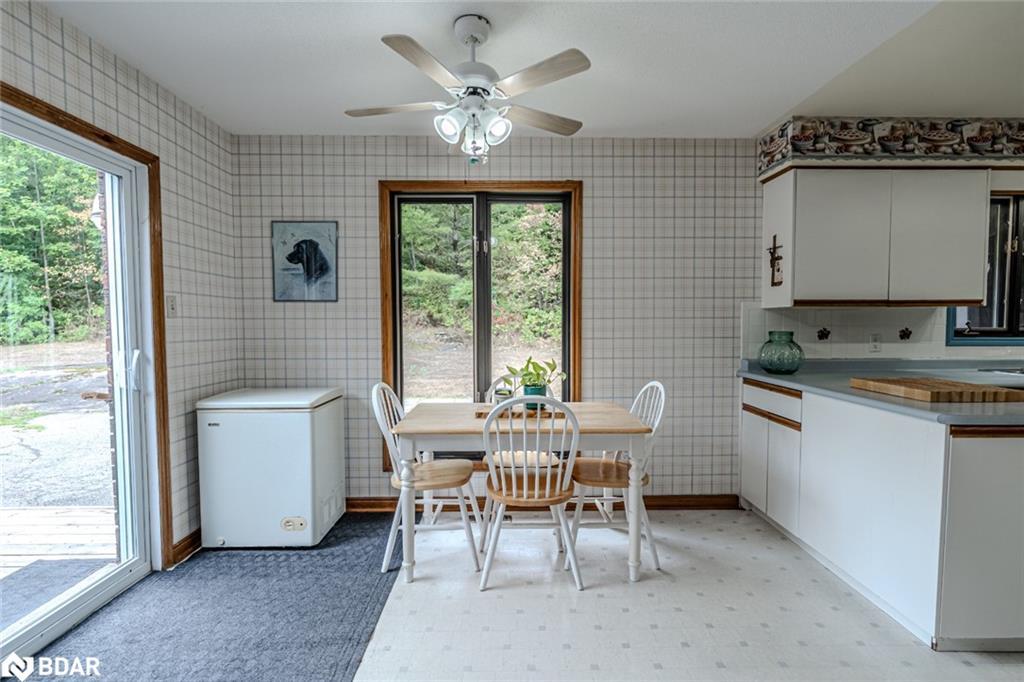 1506 Torpitt Road, Severn, ON - Indoor Photo Showing Dining Room