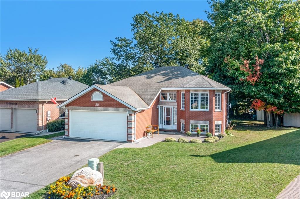 30 Charles Street, Penetanguishene, ON - Outdoor With Facade