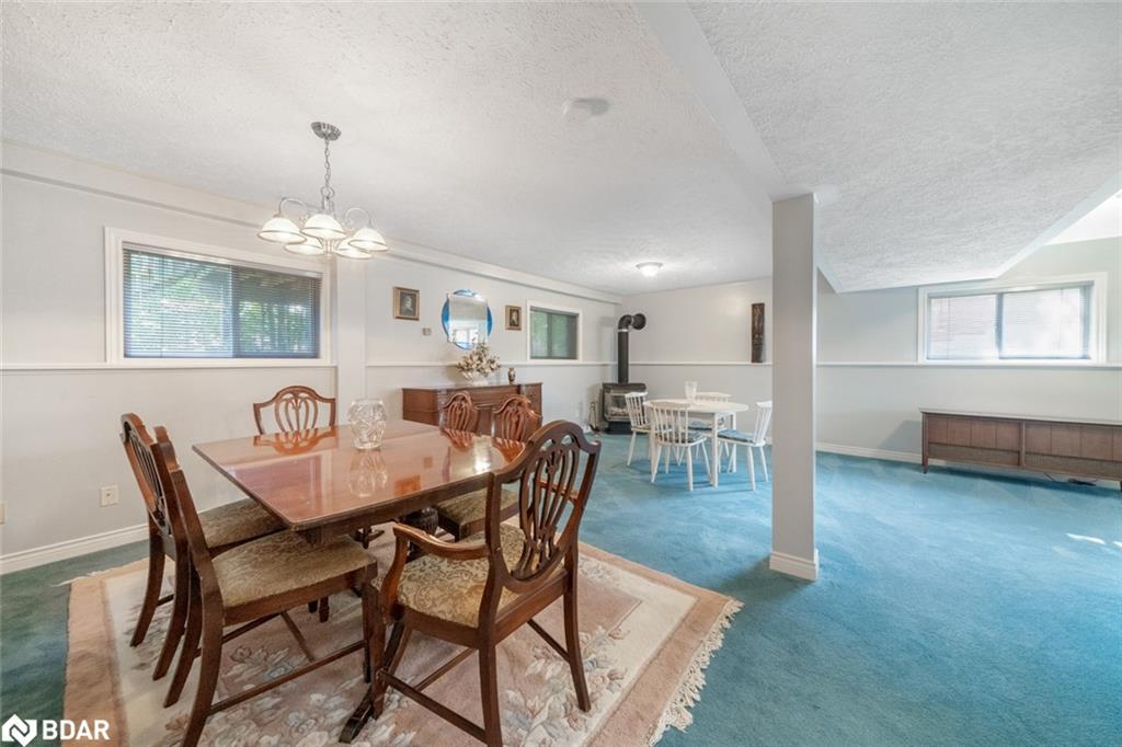 30 Charles Street, Penetanguishene, ON - Indoor Photo Showing Dining Room