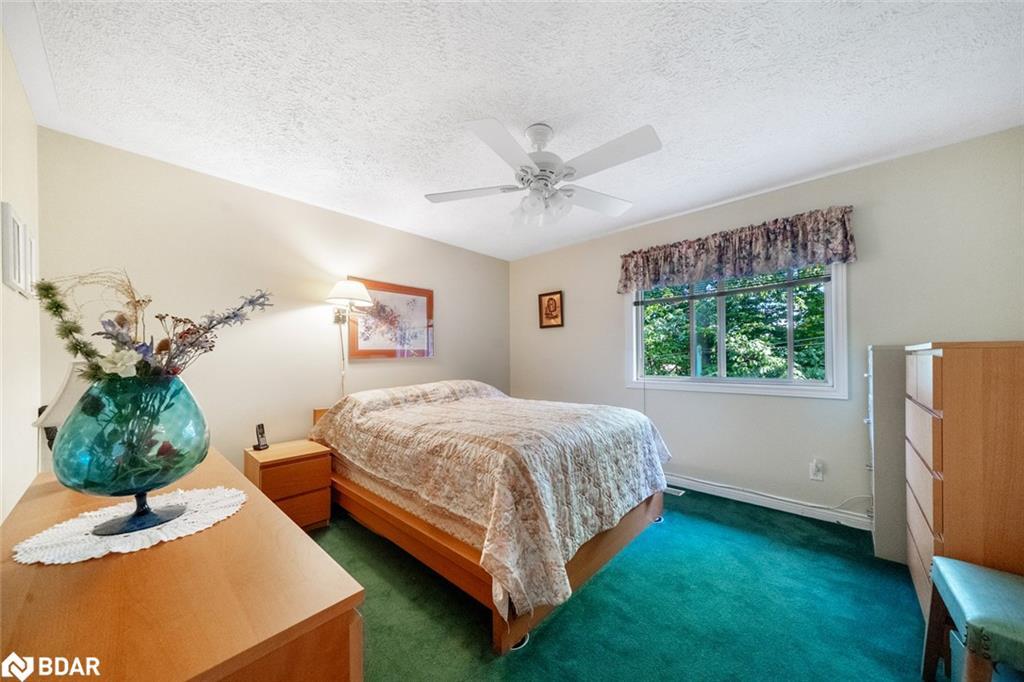 30 Charles Street, Penetanguishene, ON - Indoor Photo Showing Bedroom