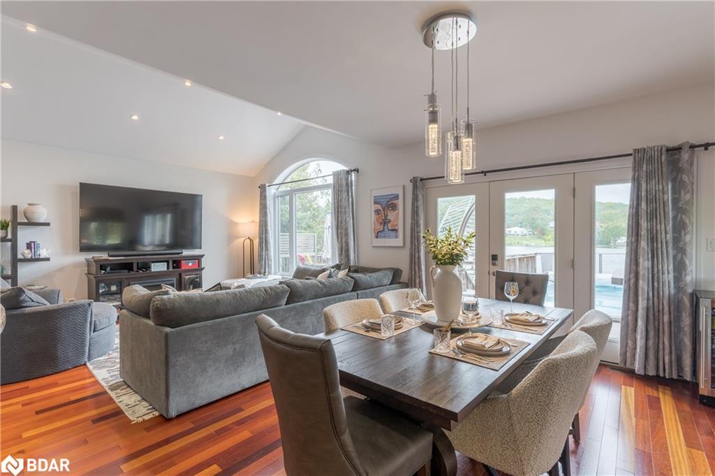 145 Homewood Avenue, Trent Hills, ON - Indoor