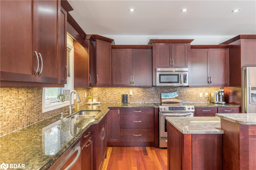 145 Homewood Avenue, Trent Hills, ON - Indoor Photo Showing Kitchen With Double Sink