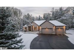 49 Sydenham Trail Duntroon, ON L0M 1H0