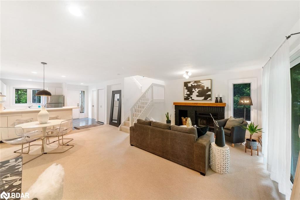 548 Oxbow Crescent, Collingwood, ON - Indoor Photo Showing Other Room