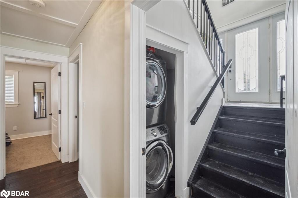 339520 Presqu'Ile Road, Georgian Bluffs, ON - Indoor Photo Showing Laundry Room