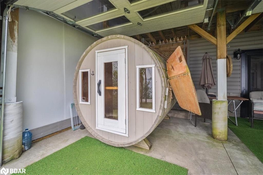 339520 Presqu'Ile Road, Georgian Bluffs, ON - Outdoor