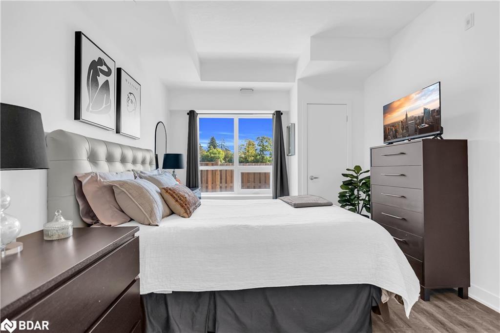 206-16 Markle Crescent, Hamilton, ON - Indoor Photo Showing Bedroom